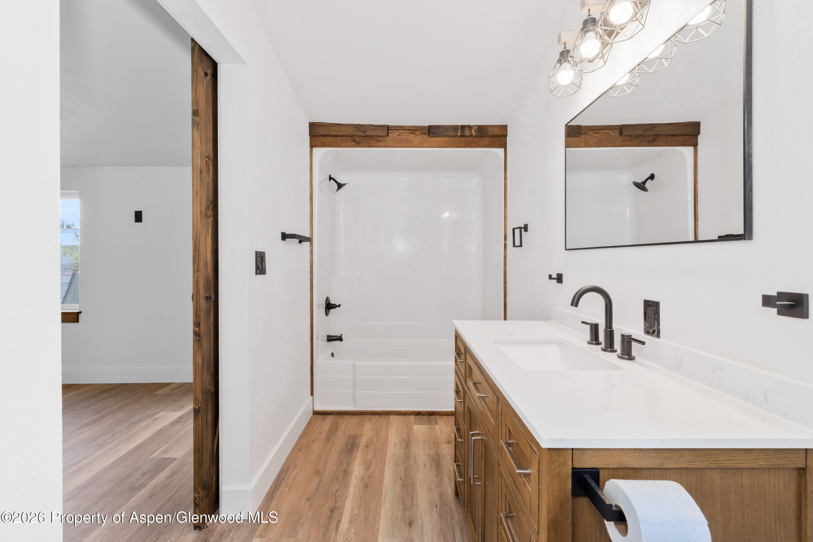 2210 W 3rd Street 11
