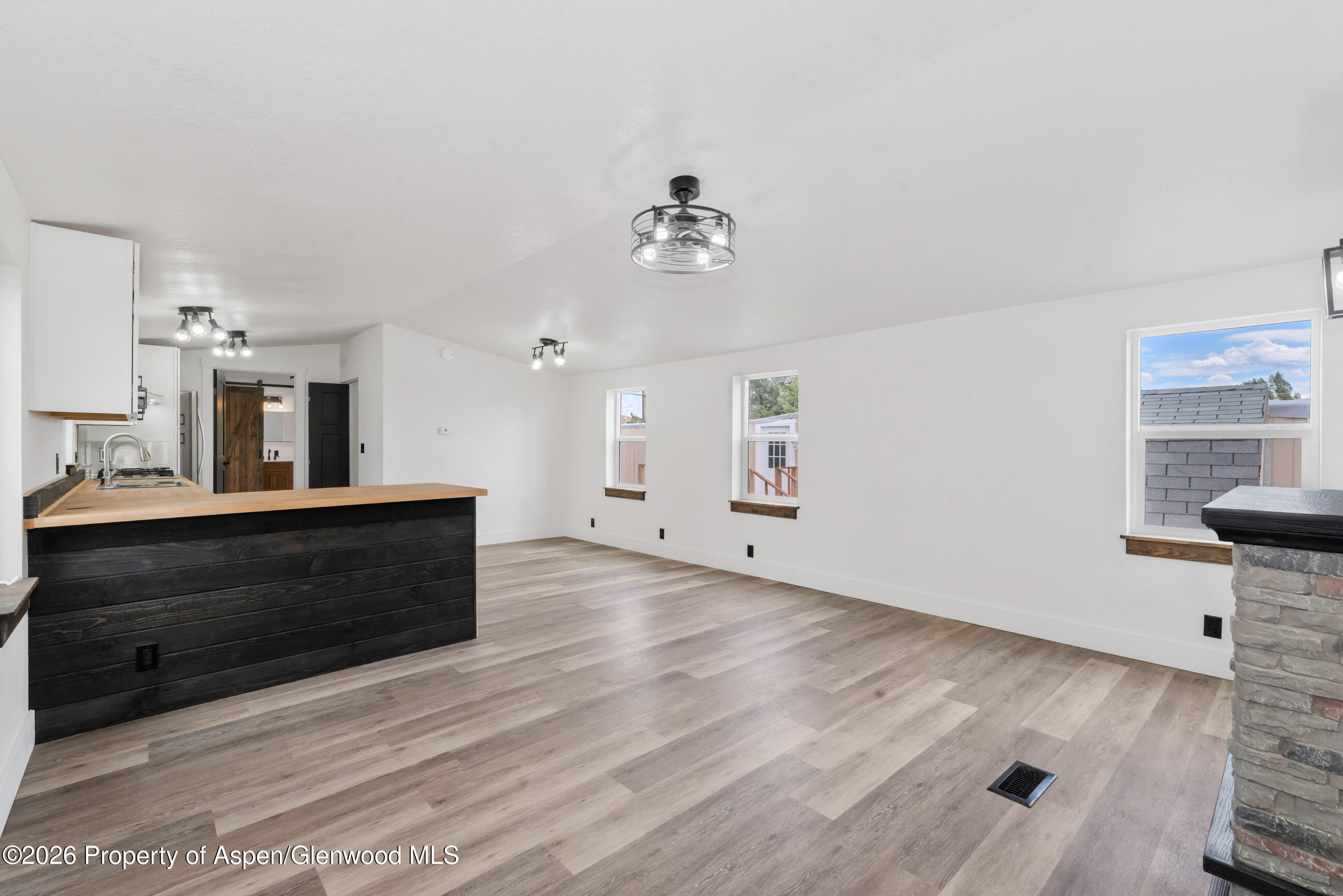 2210 W 3rd Street 11