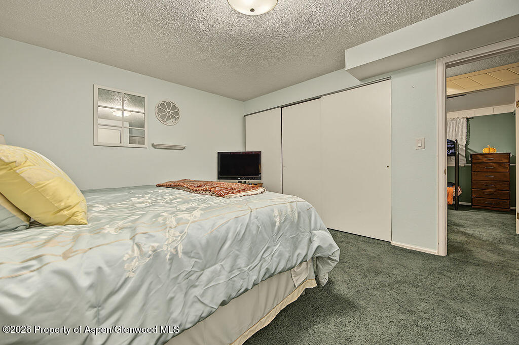 3421 Lenox Road
