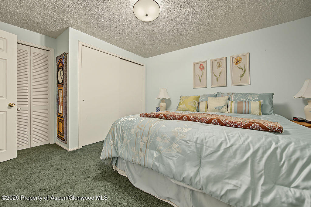 3421 Lenox Road