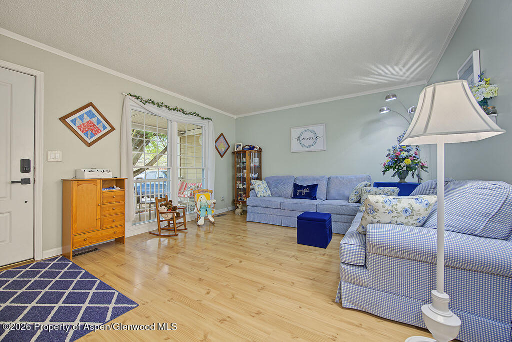3421 Lenox Road