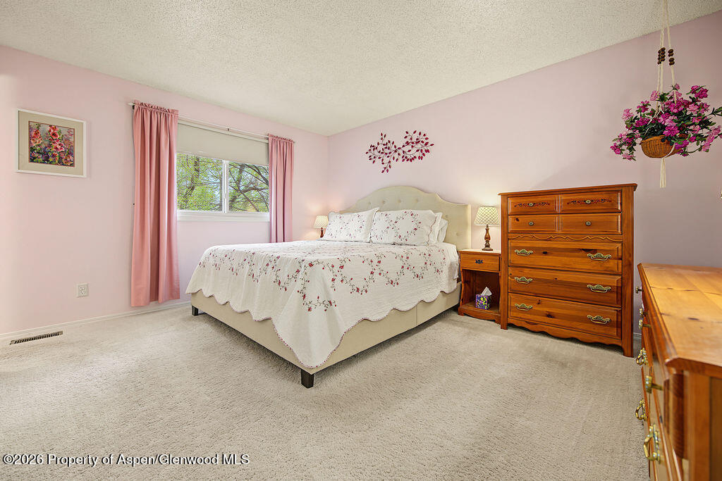 3421 Lenox Road