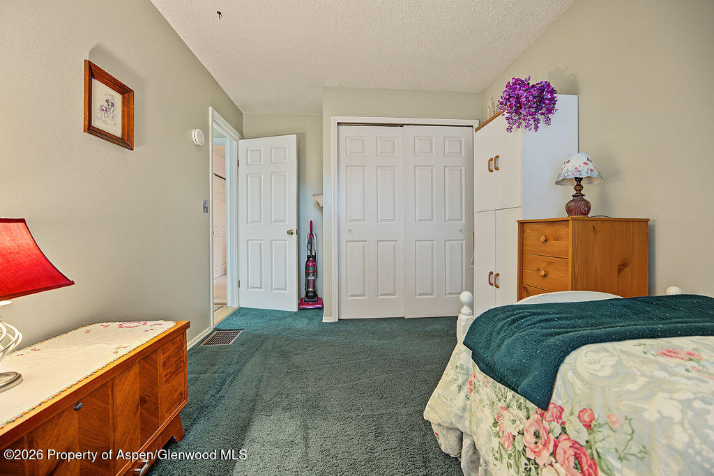 3421 Lenox Road