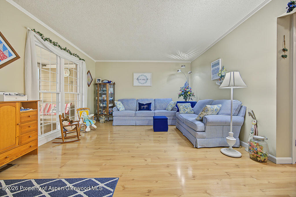 3421 Lenox Road