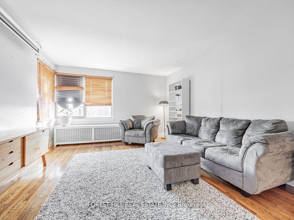 1840 Bathurst St Unit: 305
