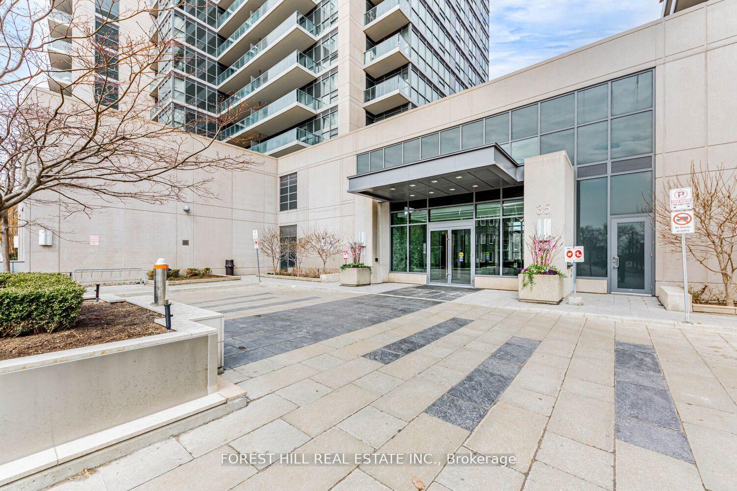 #LPH13 - 35 Brian Peck Crescent, Toronto Unit: LPH13
