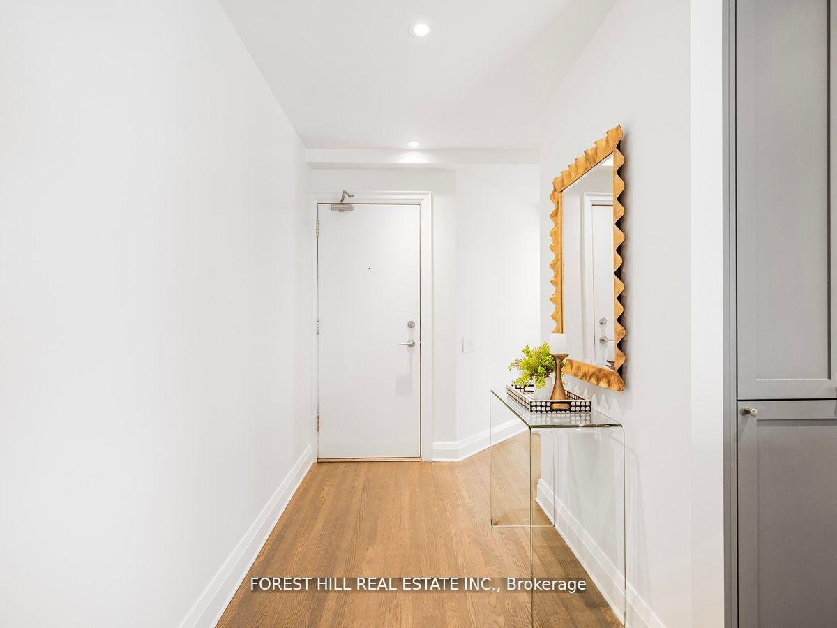 #307 - 717 Eglinton Avenue, Toronto Unit: 307