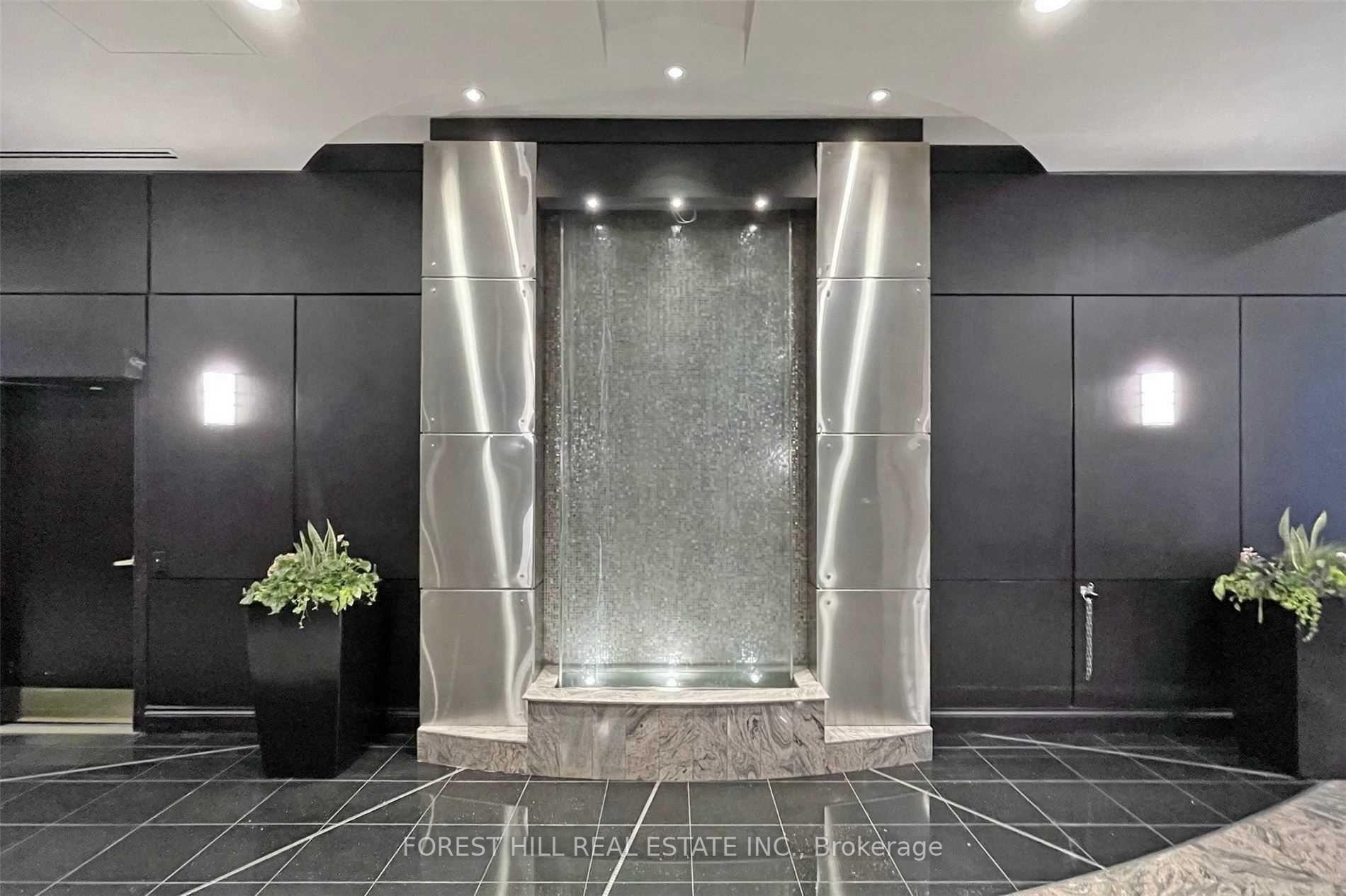 #3903 - 30 Grand Trunk Crescent, Toronto Unit: 3903