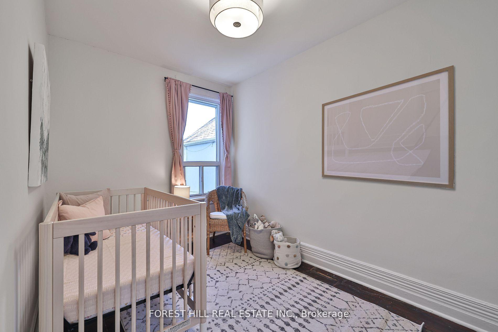130 Lindsey Avenue, Toronto