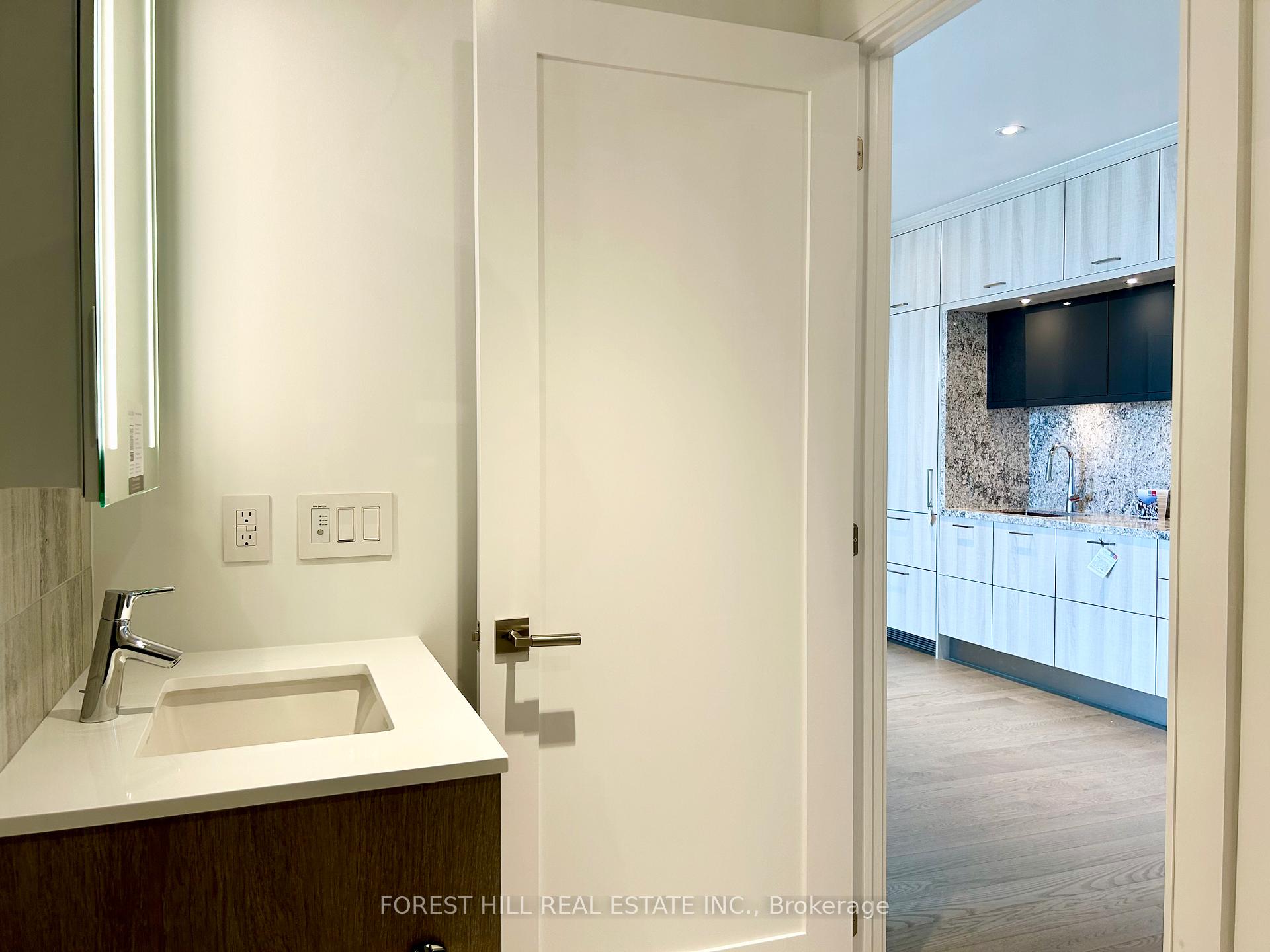#1032 - 155 Merchants' Wharf, Toronto Unit: 1032