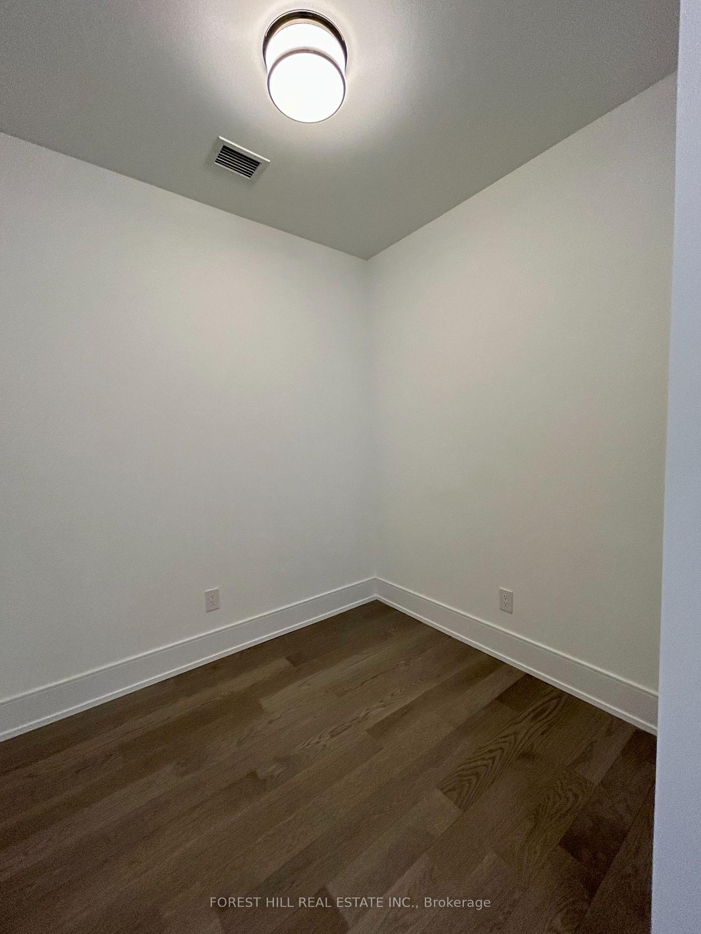 #1032 - 155 Merchants' Wharf, Toronto Unit: 1032
