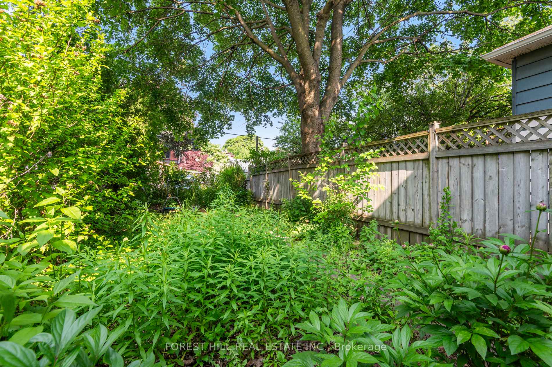 625 Crawford Street, Toronto