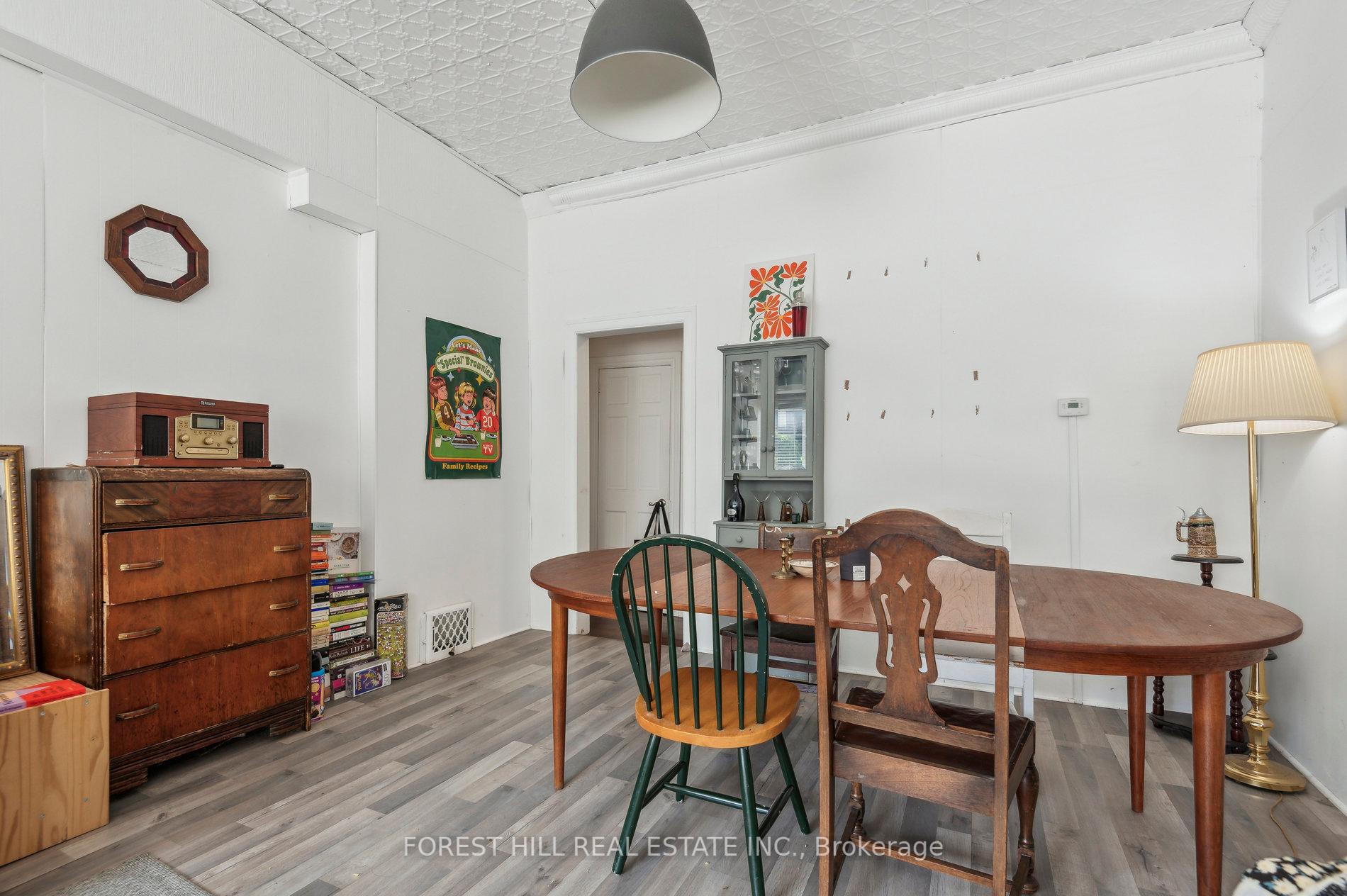 625 Crawford Street, Toronto