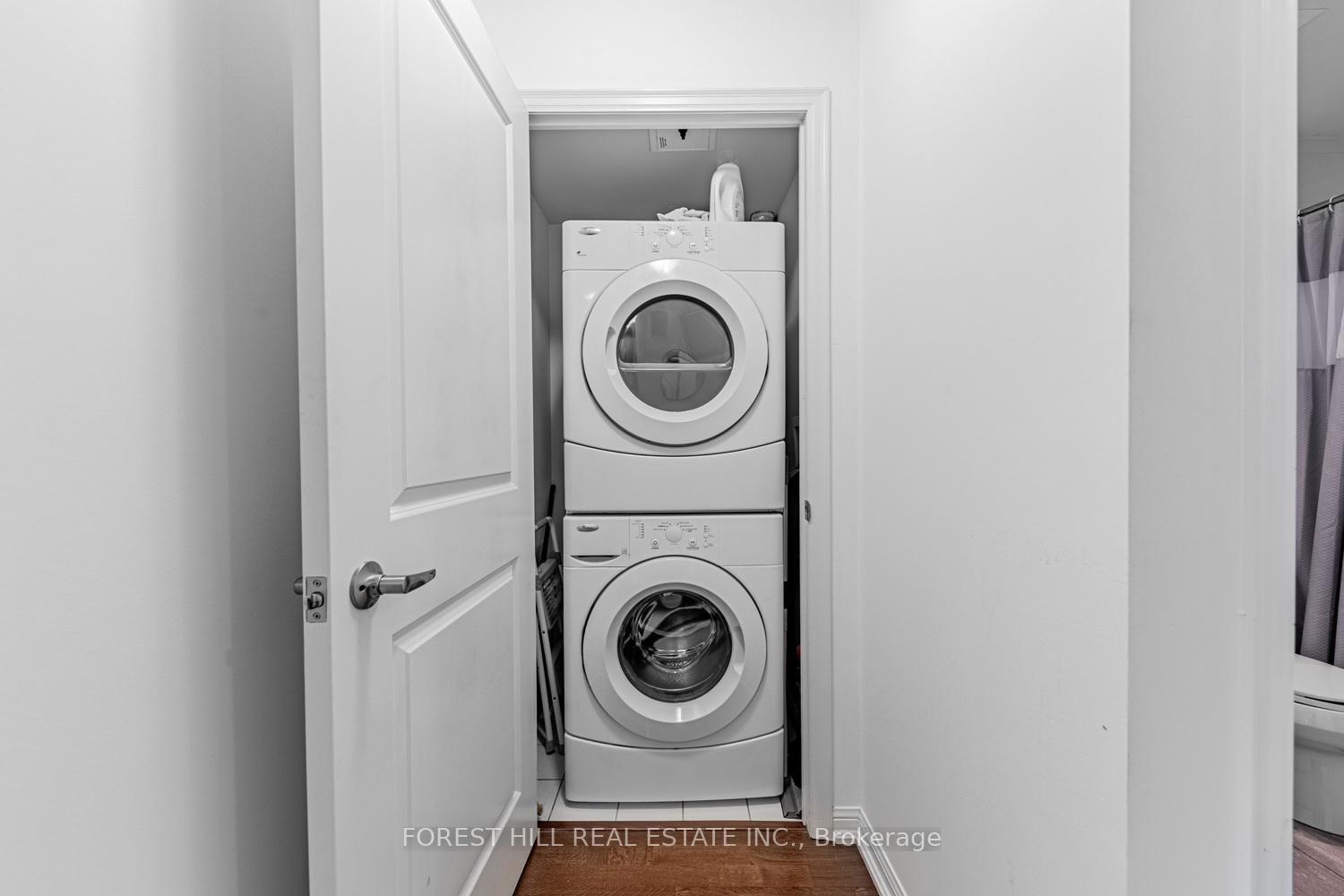 #816 - 21 Grand Magazine Street, Toronto Unit: 816