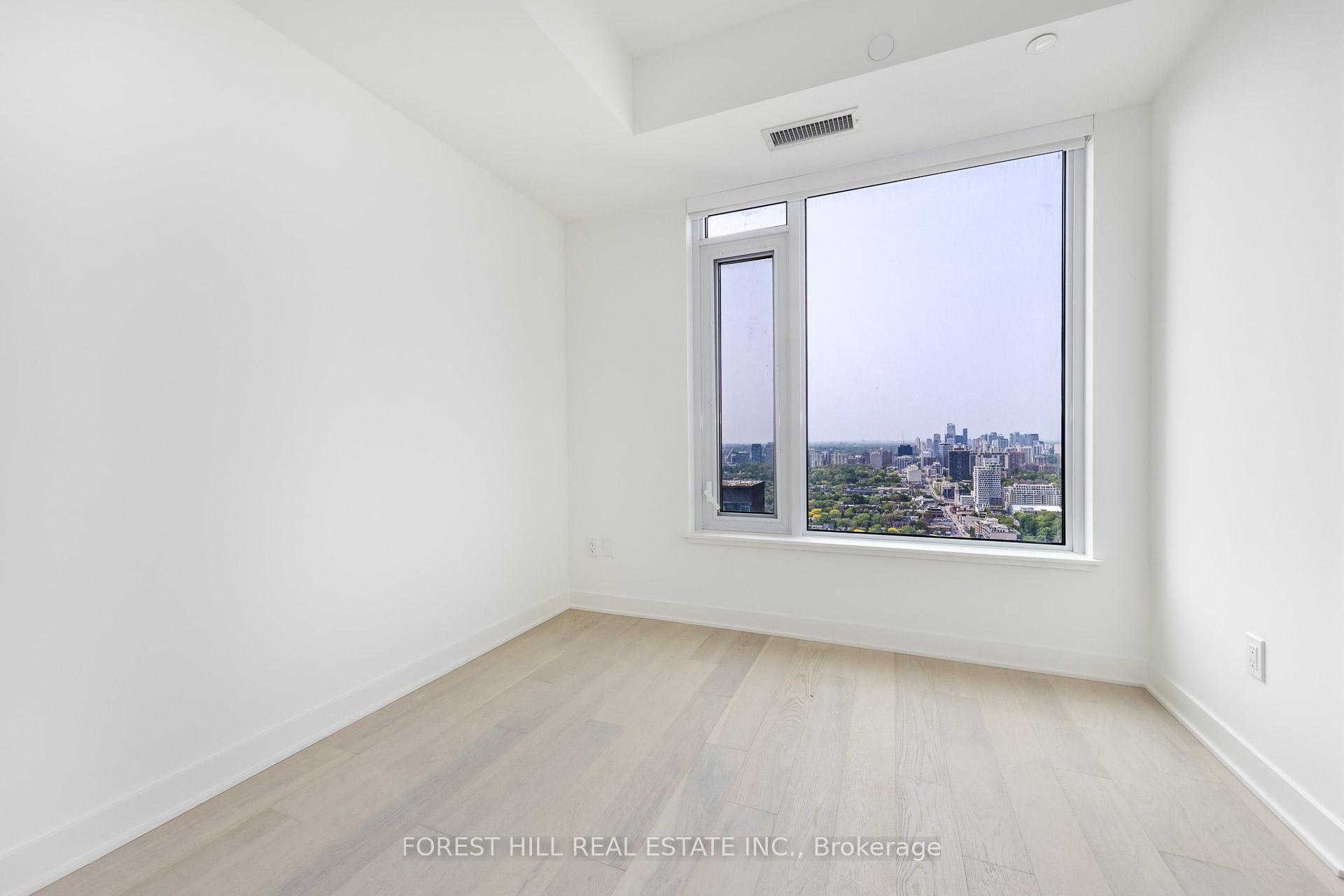 #3703 - 11 Yorkville Avenue, Toronto Unit: 3703