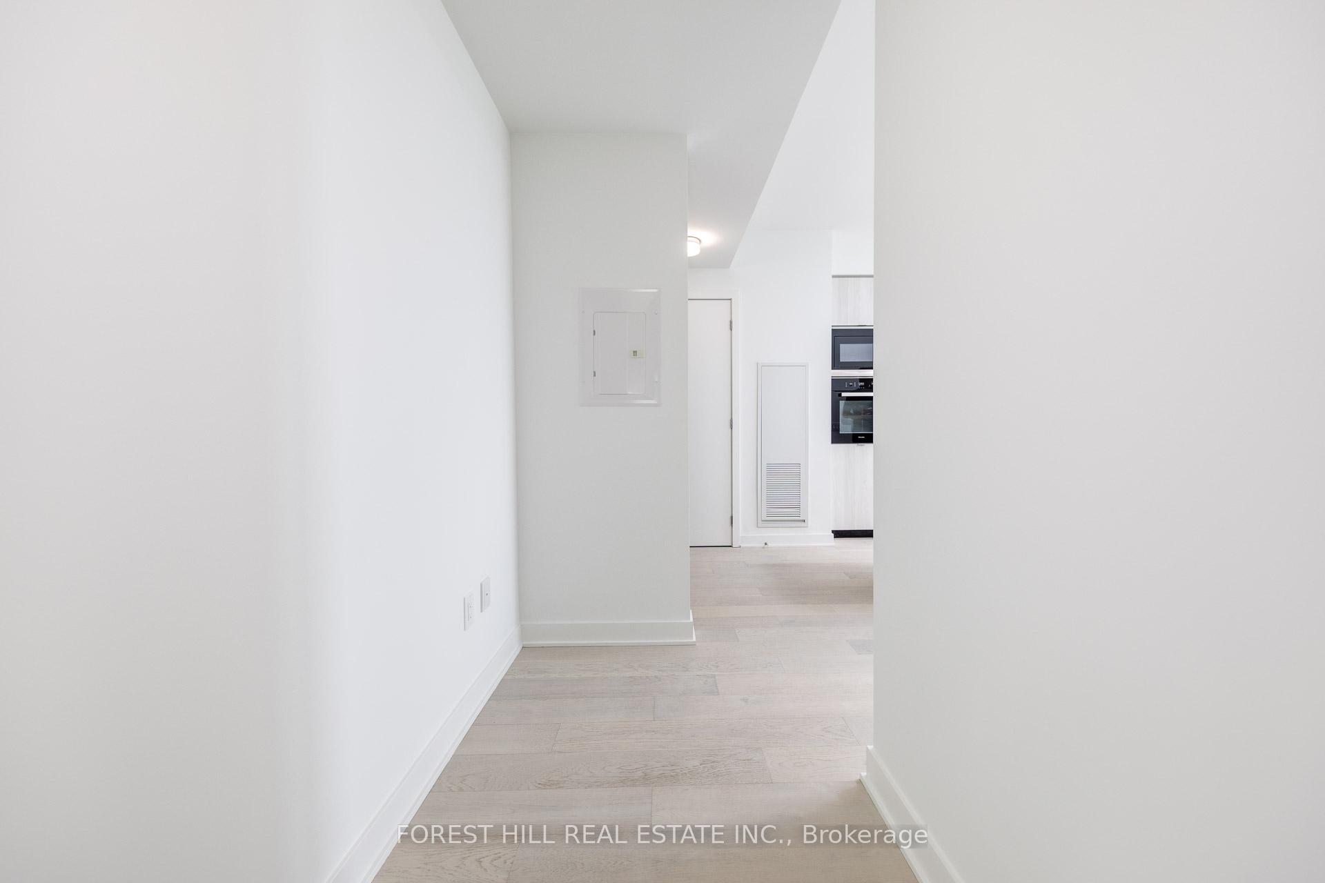 #3703 - 11 Yorkville Avenue, Toronto Unit: 3703