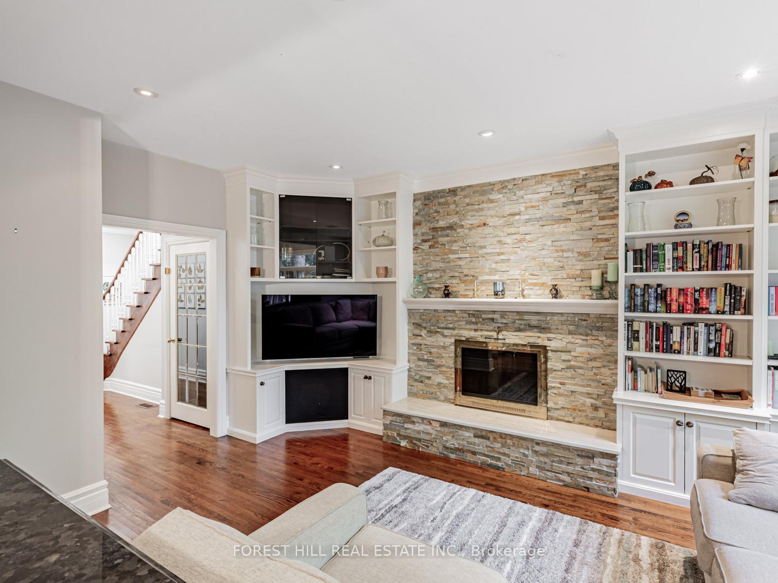 492 Melrose Avenue, Toronto
