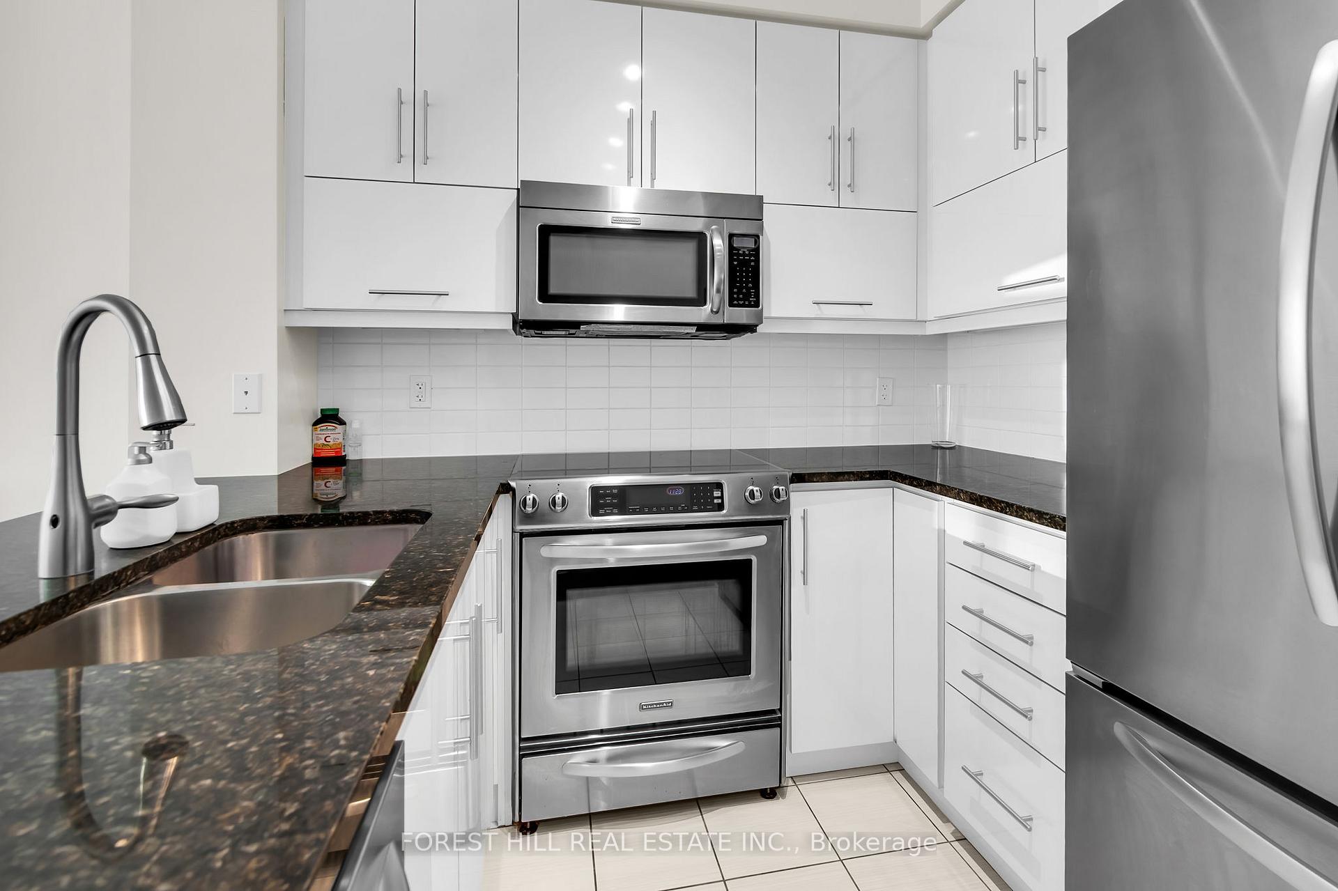 #920 - 825 Church Street, Toronto Unit: 920