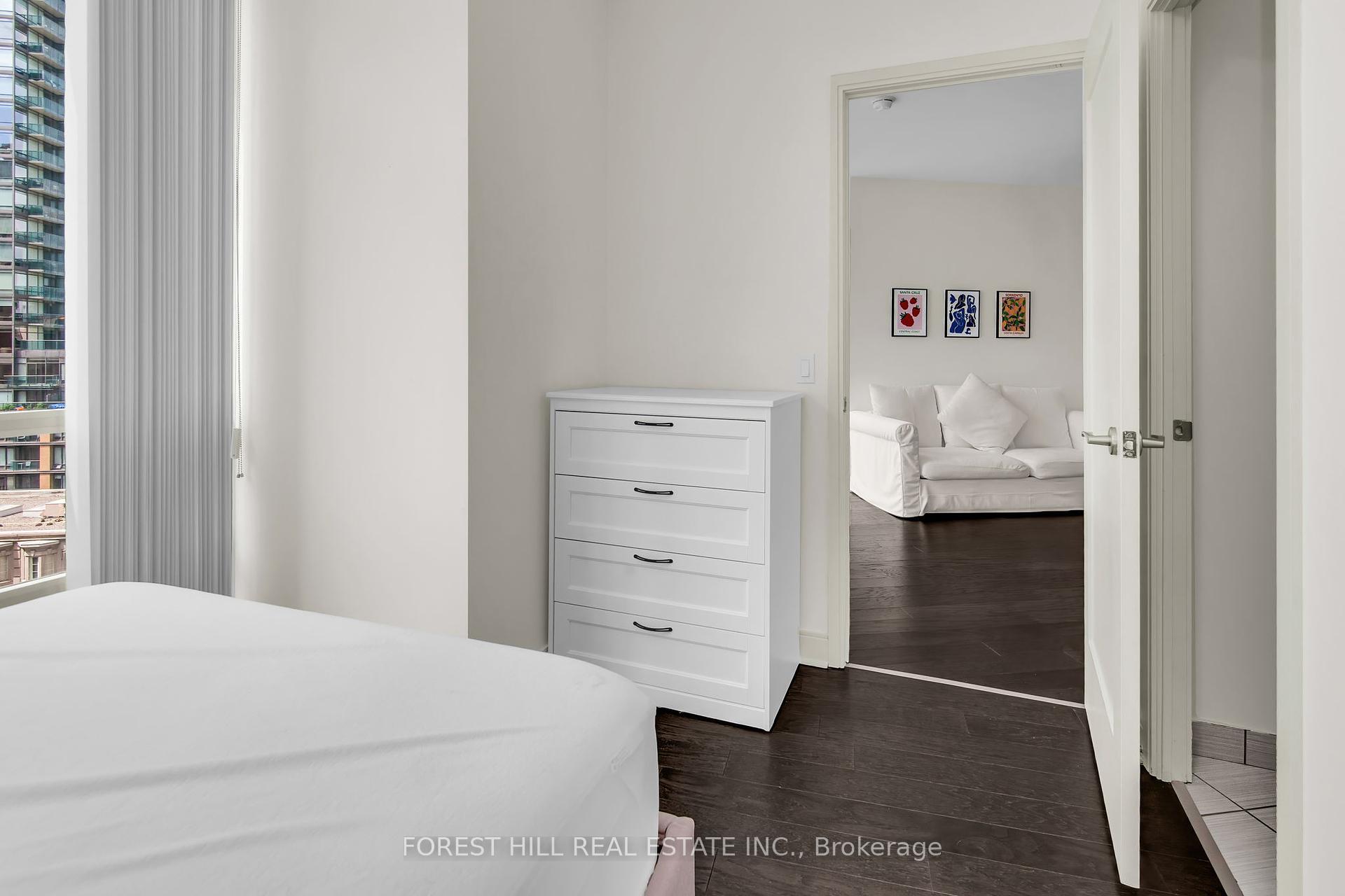 #920 - 825 Church Street, Toronto Unit: 920
