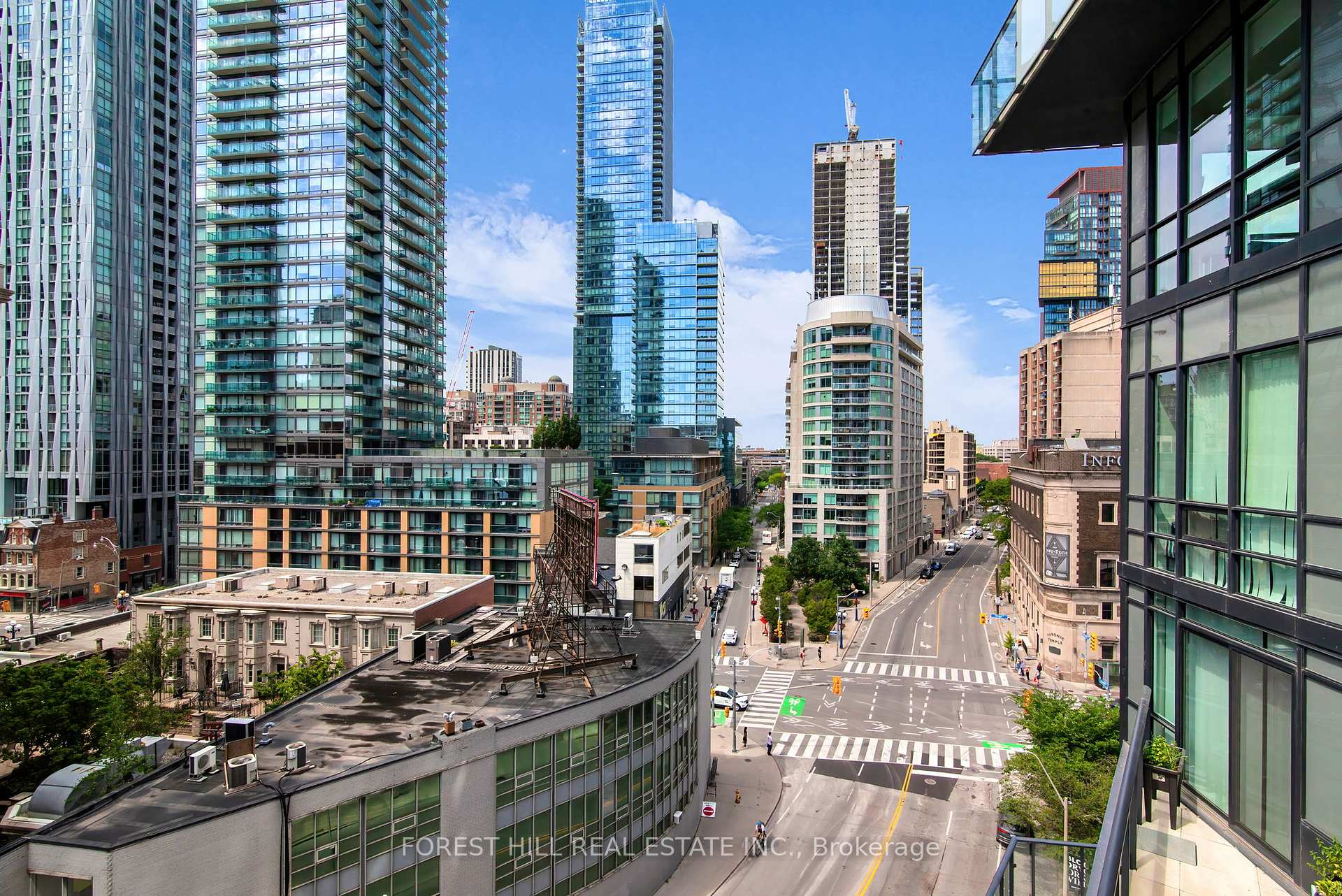 #920 - 825 Church Street, Toronto Unit: 920