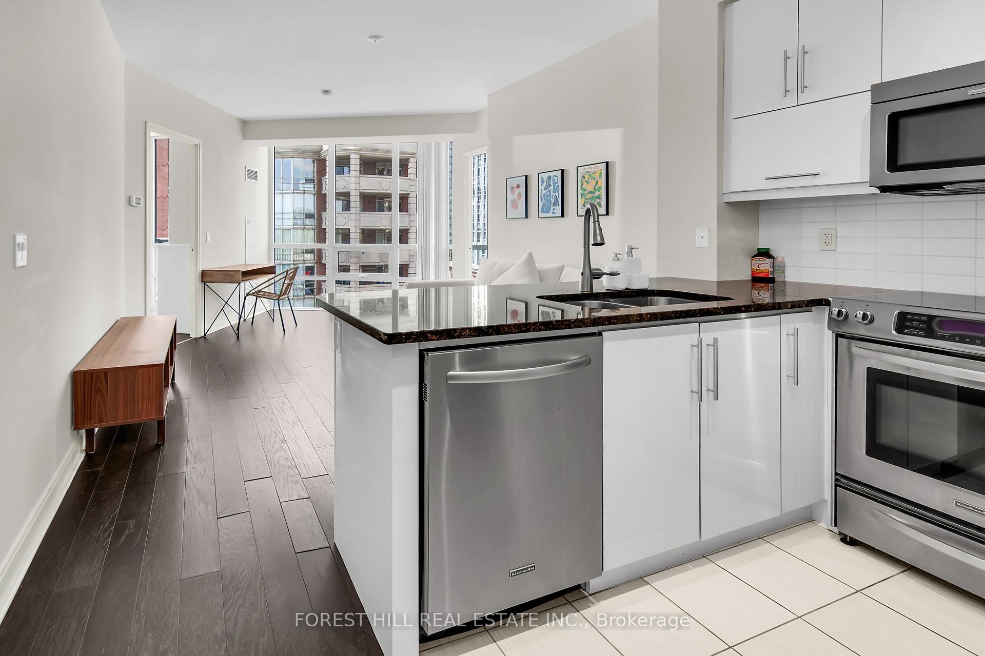 #920 - 825 Church Street, Toronto Unit: 920