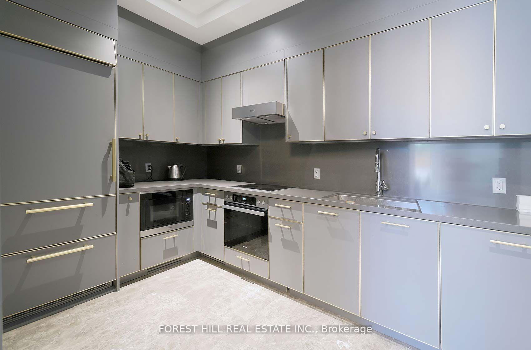 #401 - 128 Hazelton Avenue, Toronto Unit: 401
