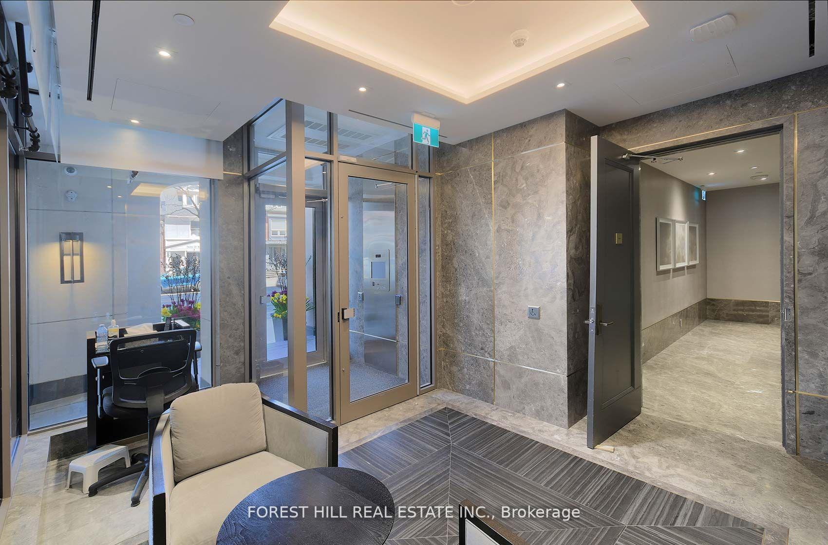 #401 - 128 Hazelton Avenue, Toronto Unit: 401