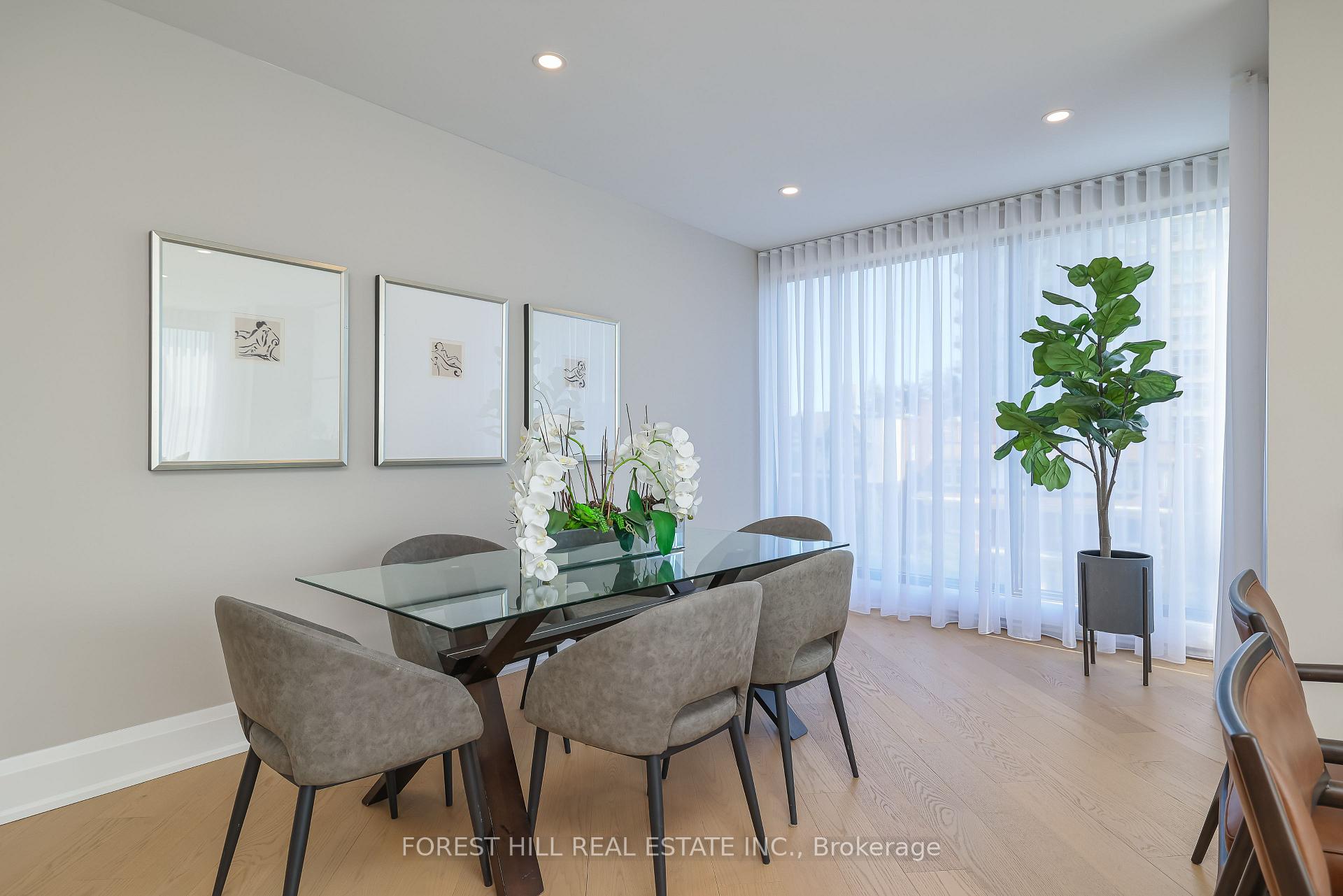 #301 - 342 Spadina Road, Toronto Unit: 301