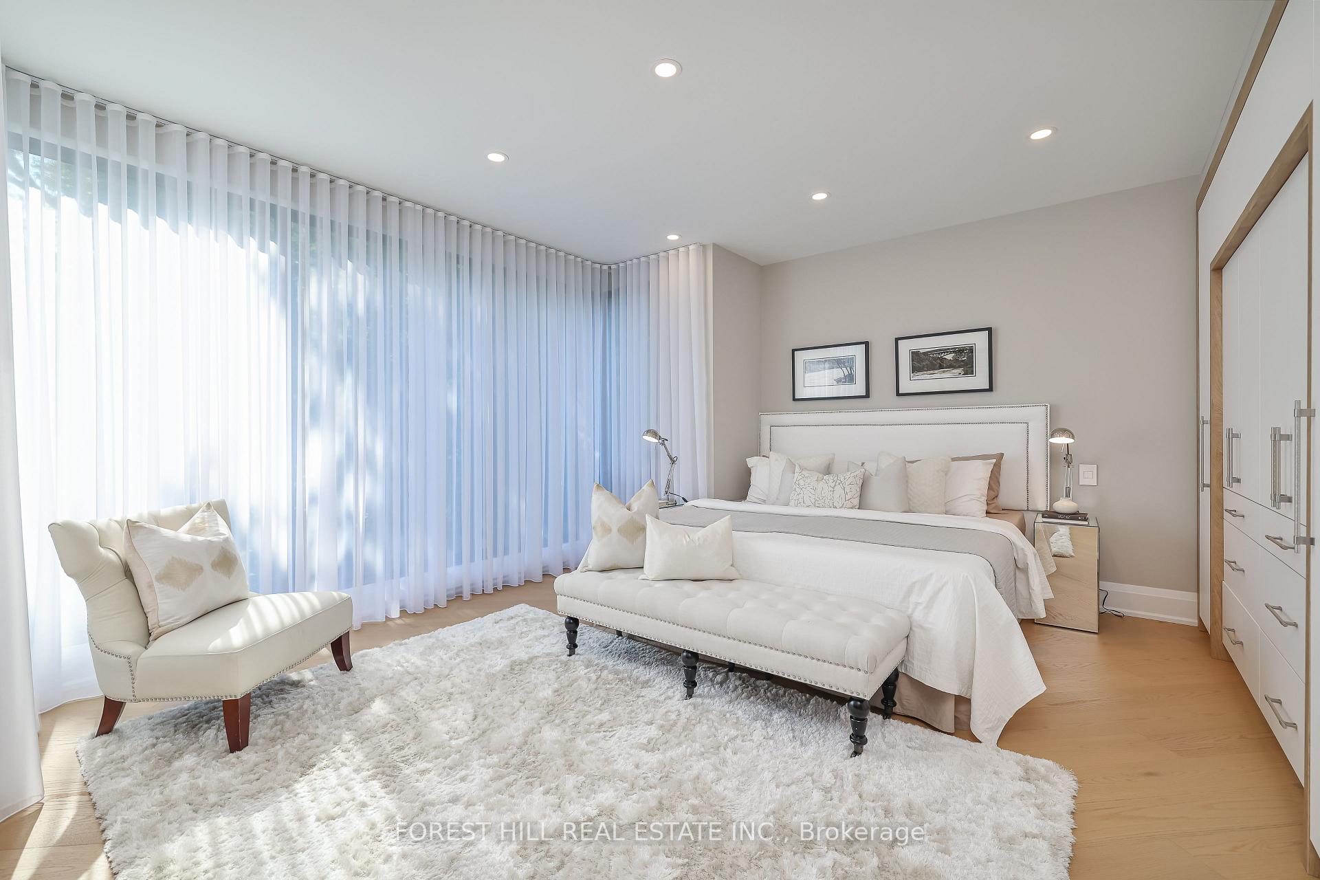 #301 - 342 Spadina Road, Toronto Unit: 301