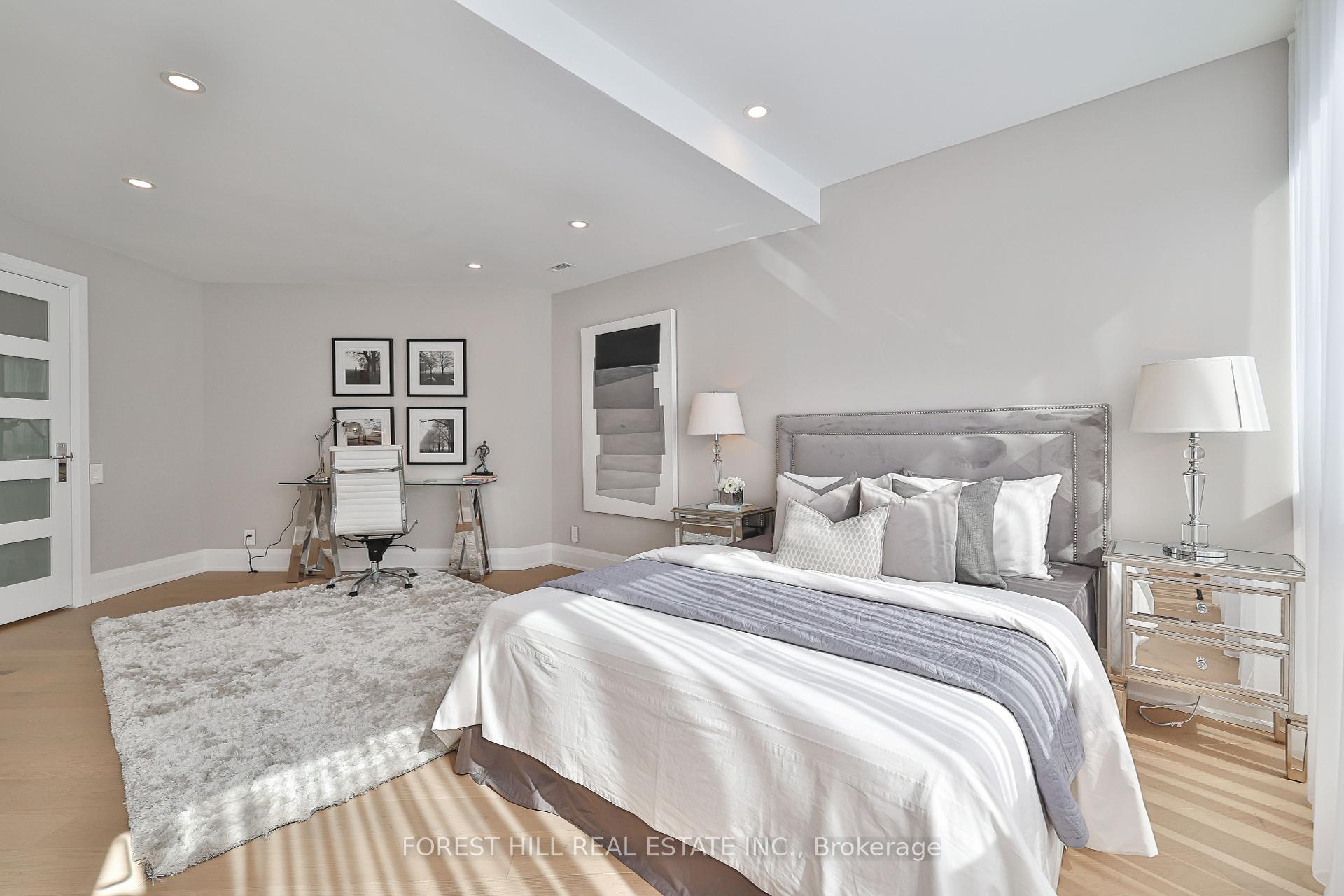 #301 - 342 Spadina Road, Toronto Unit: 301