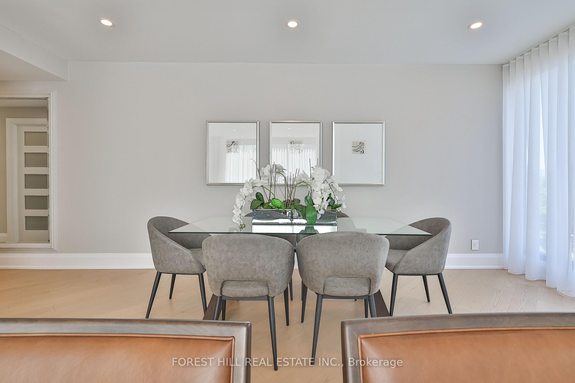 #301 - 342 Spadina Road, Toronto Unit: 301