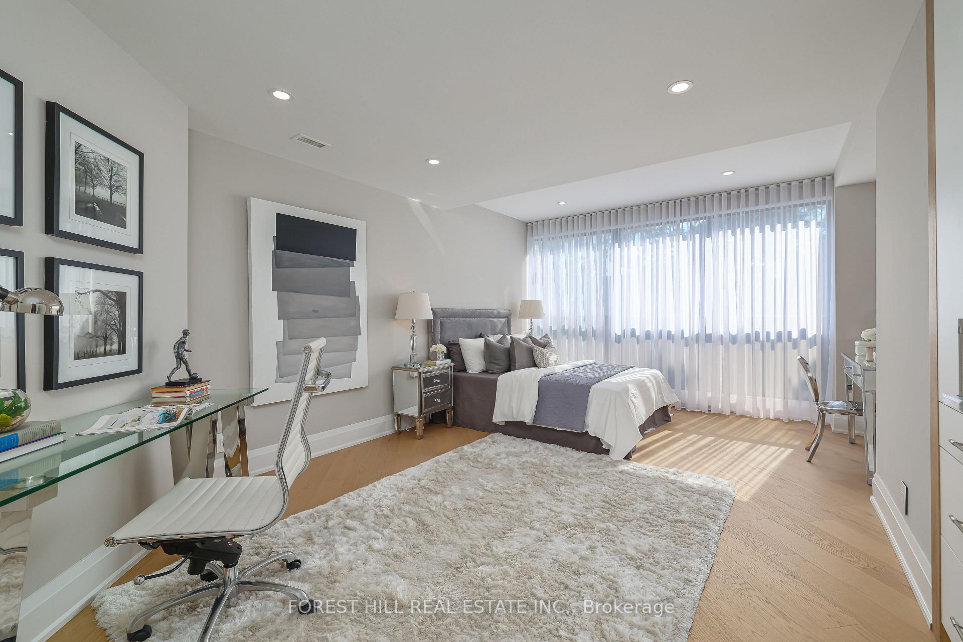 #301 - 342 Spadina Road, Toronto Unit: 301