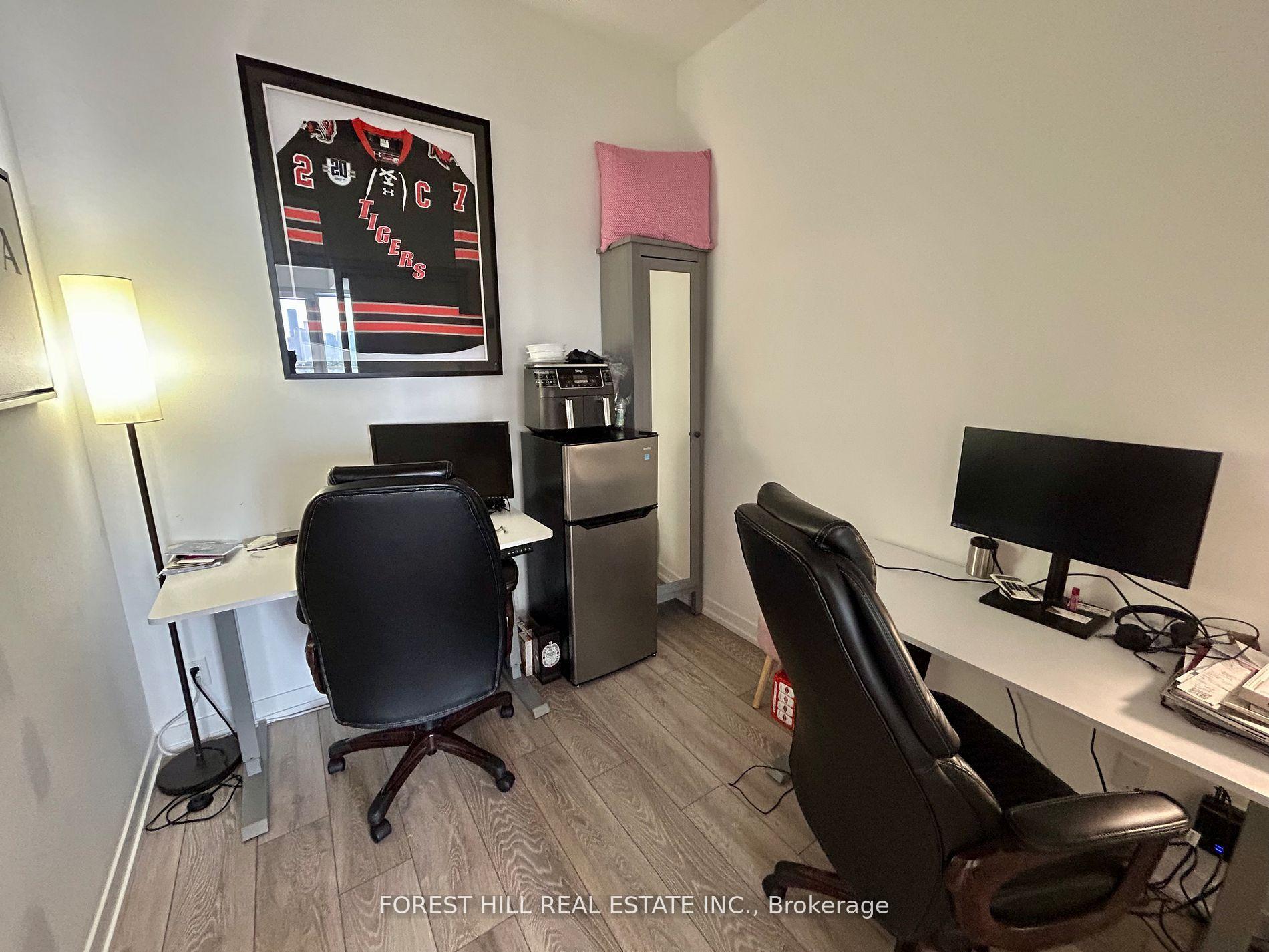 #PH17 - 2020 Bathurst Street, Toronto Unit: PH17