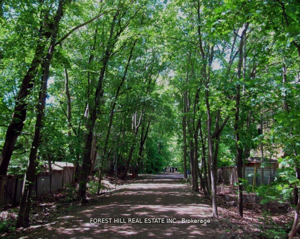 #PH17 - 2020 Bathurst Street, Toronto Unit: PH17