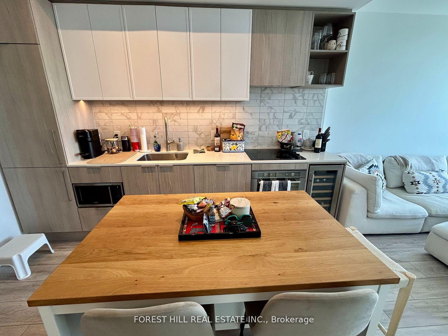 #PH17 - 2020 Bathurst Street, Toronto Unit: PH17