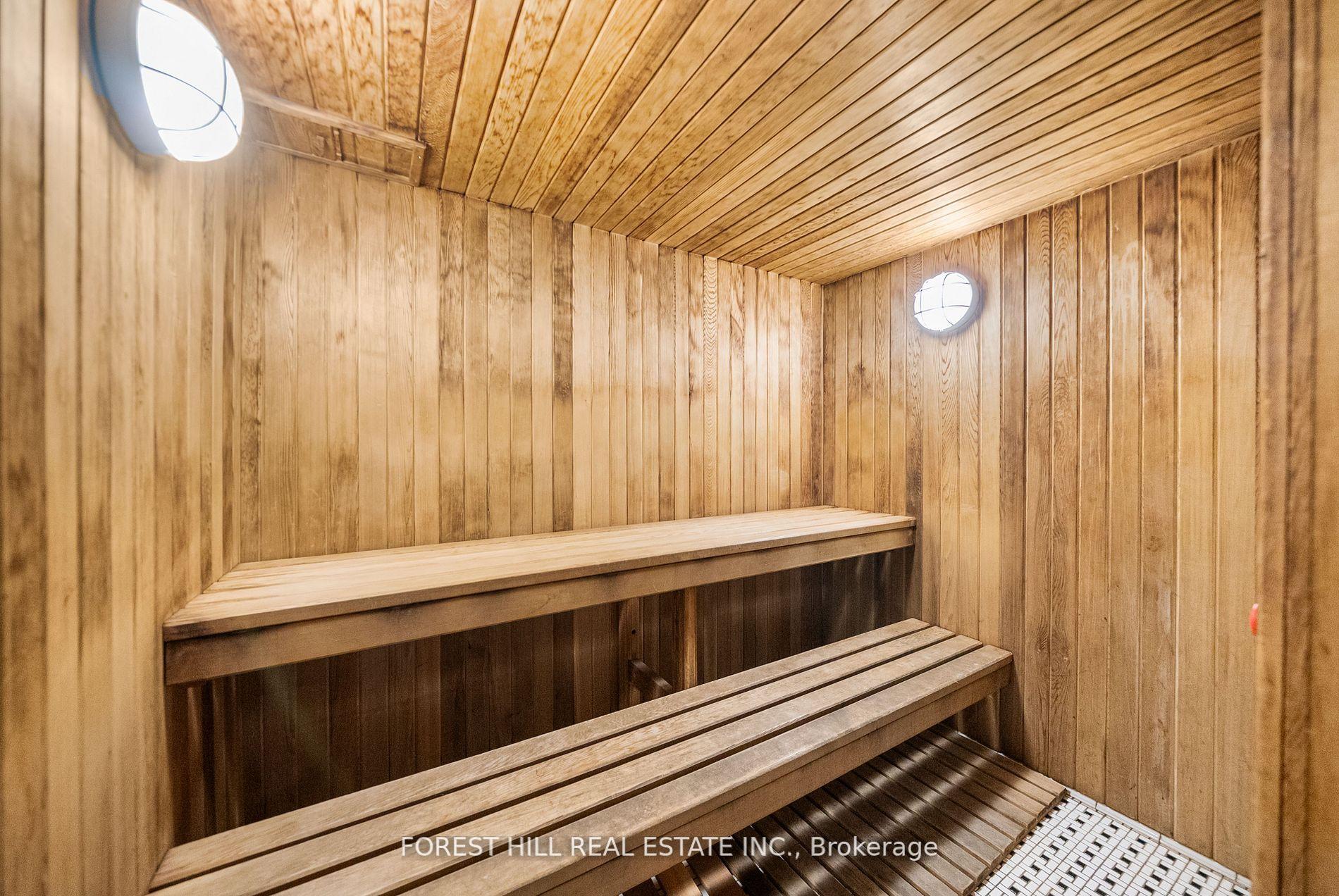 #318 - 20 Blue Jays Way, Toronto Unit: 318