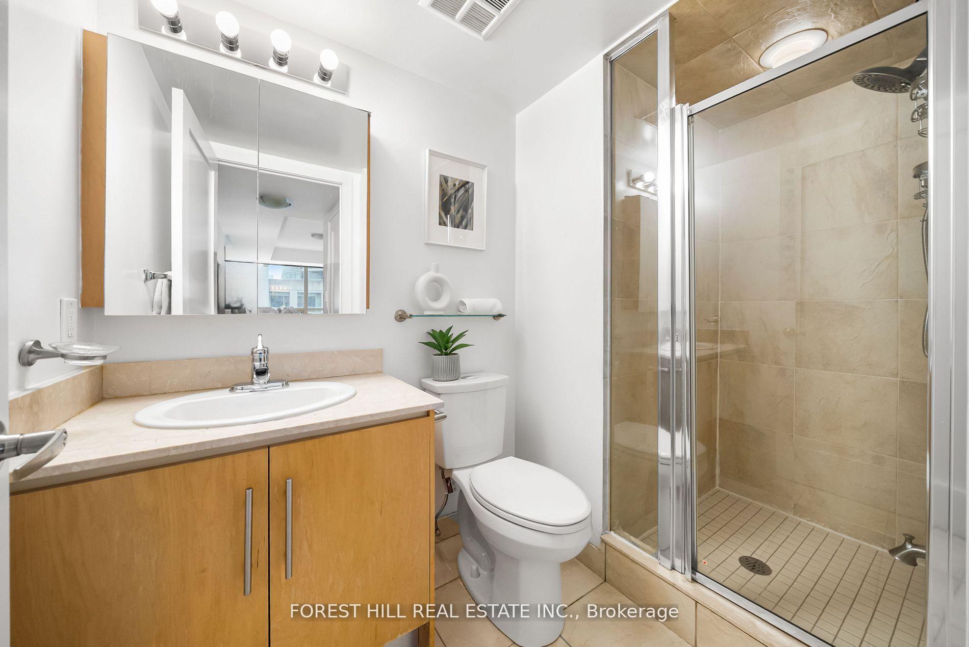 #318 - 20 Blue Jays Way, Toronto Unit: 318