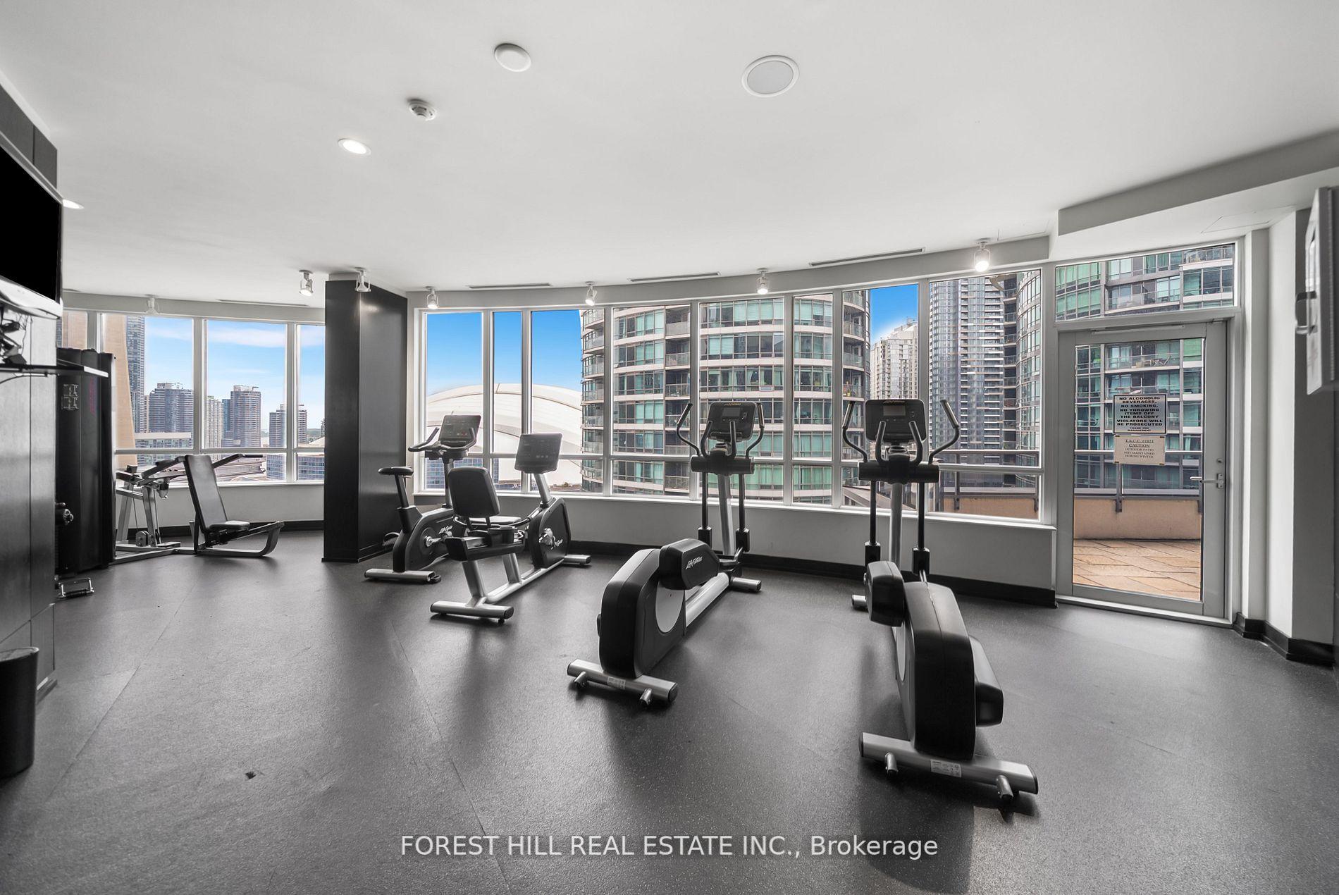 #318 - 20 Blue Jays Way, Toronto Unit: 318