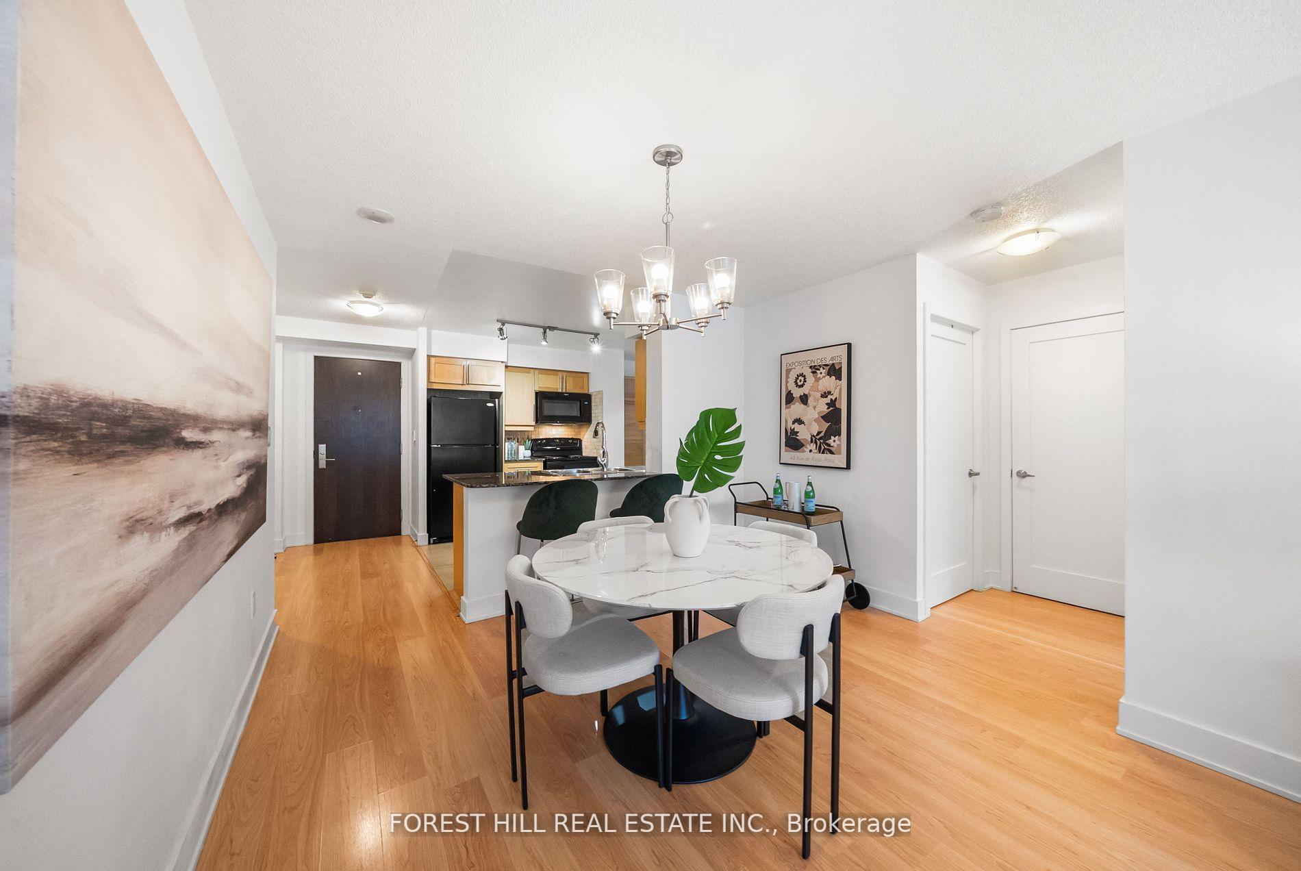 #318 - 20 Blue Jays Way, Toronto Unit: 318