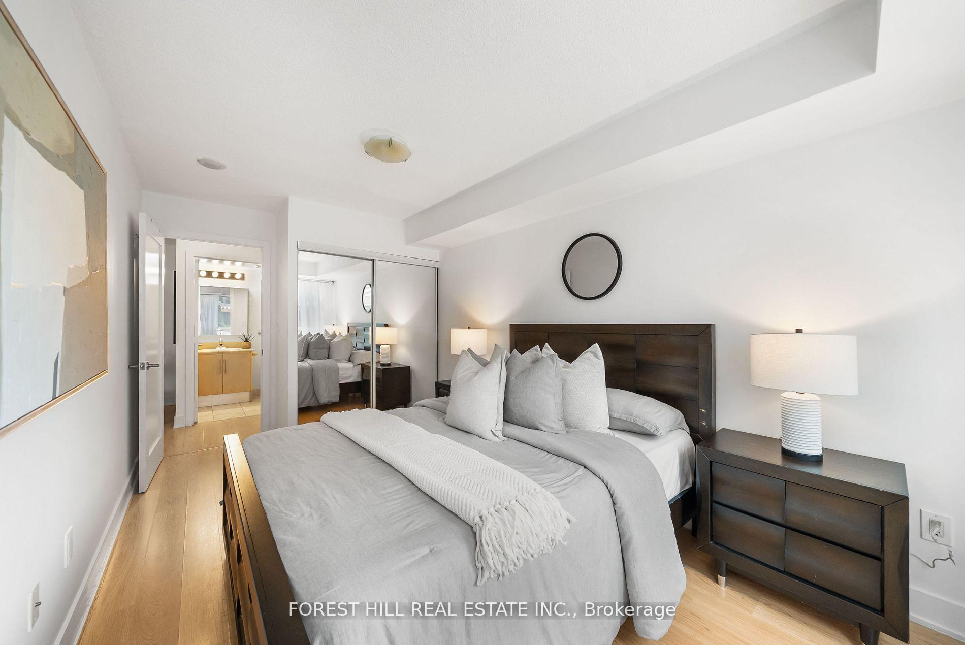 #318 - 20 Blue Jays Way, Toronto Unit: 318