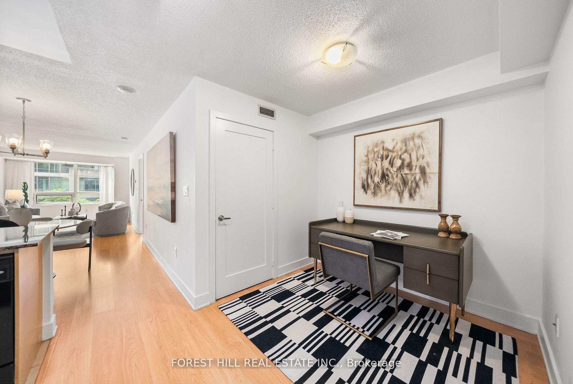 #318 - 20 Blue Jays Way, Toronto Unit: 318