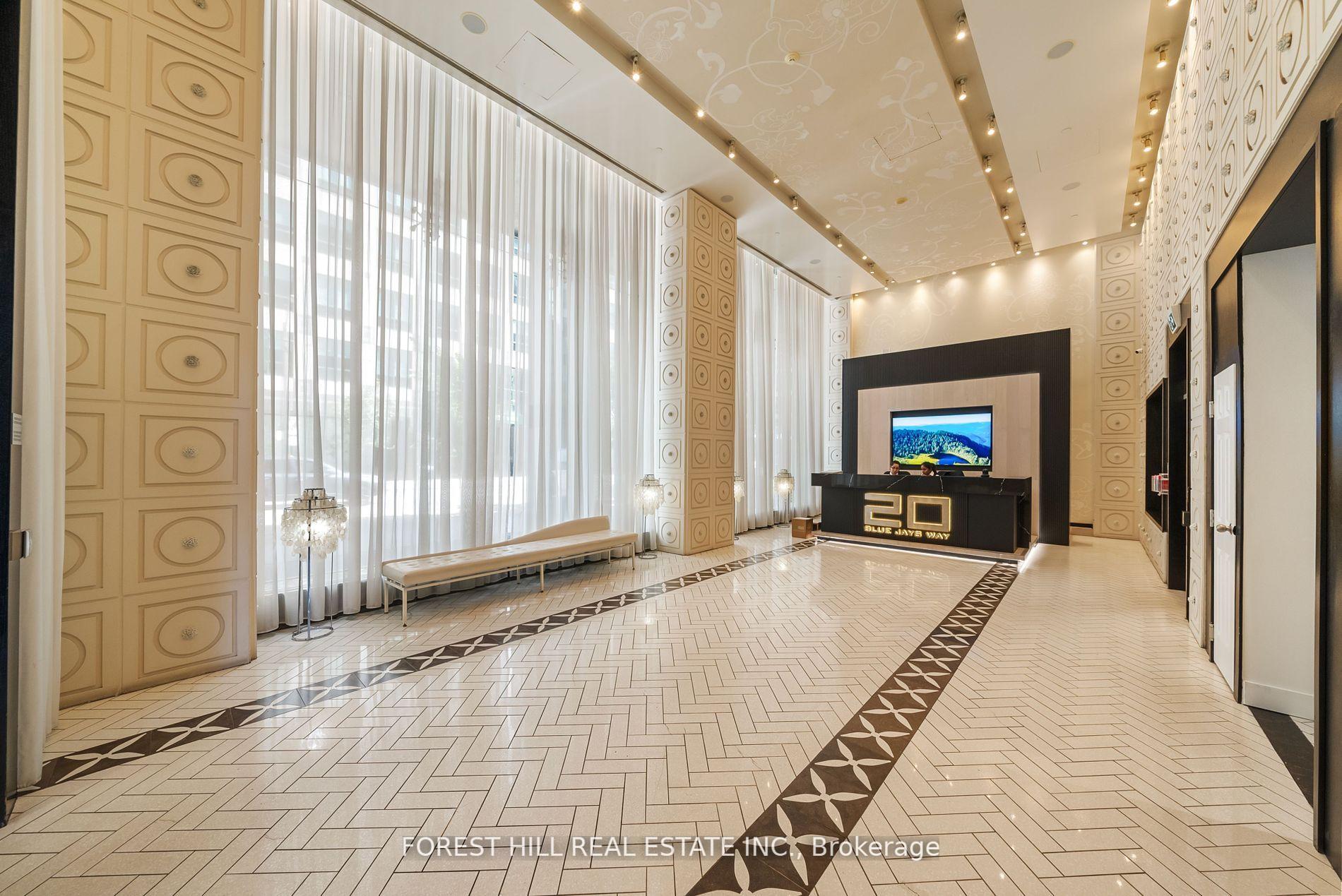 #318 - 20 Blue Jays Way, Toronto Unit: 318