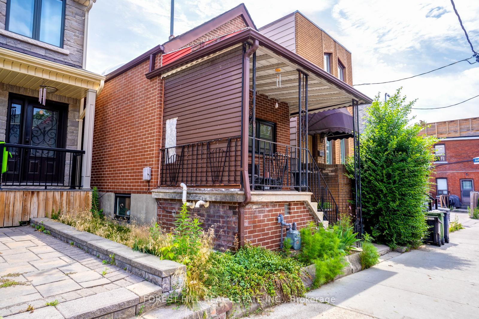 139 Christie Street, Toronto