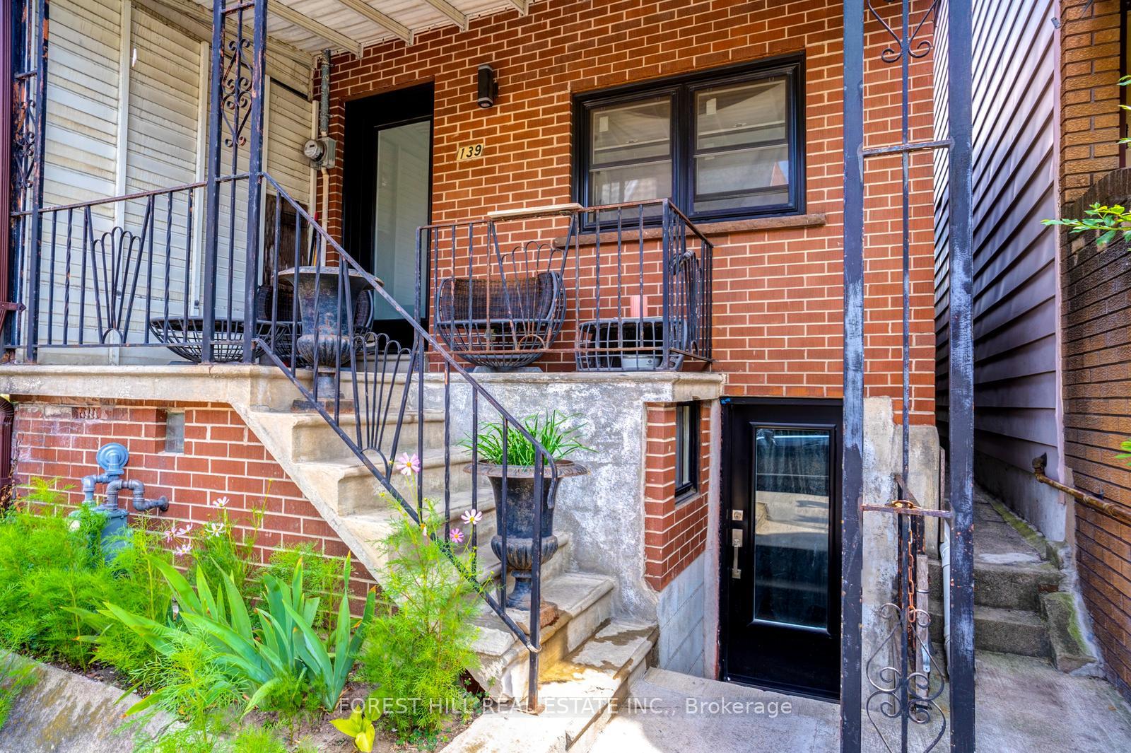 139 Christie Street, Toronto