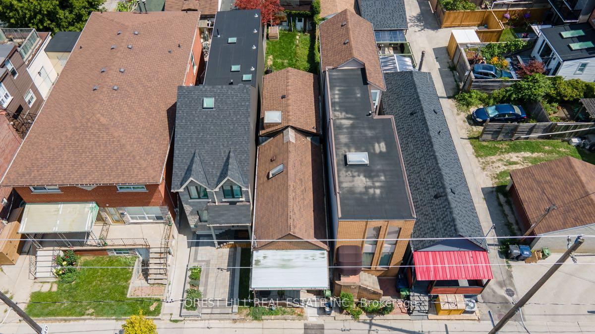139 Christie Street, Toronto