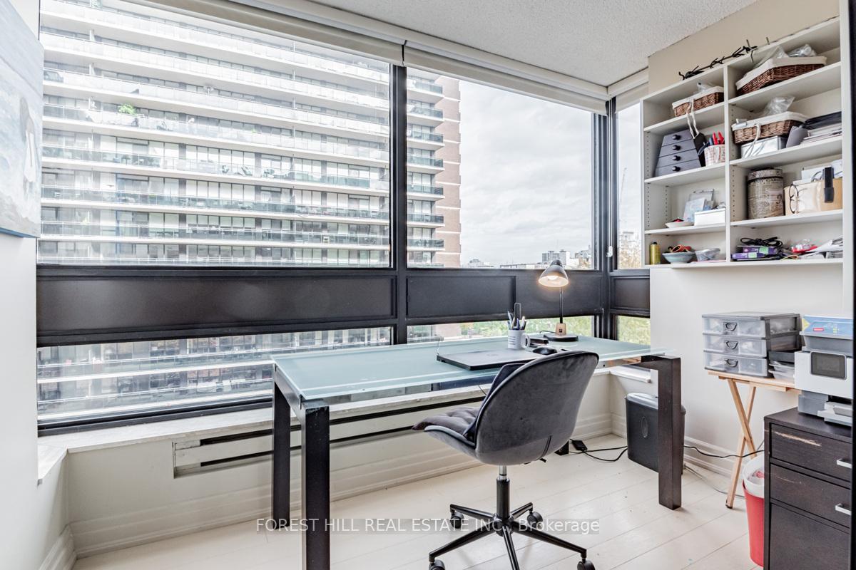 55 Prince Arthur Avenue 901, Toronto C02 Unit: 901