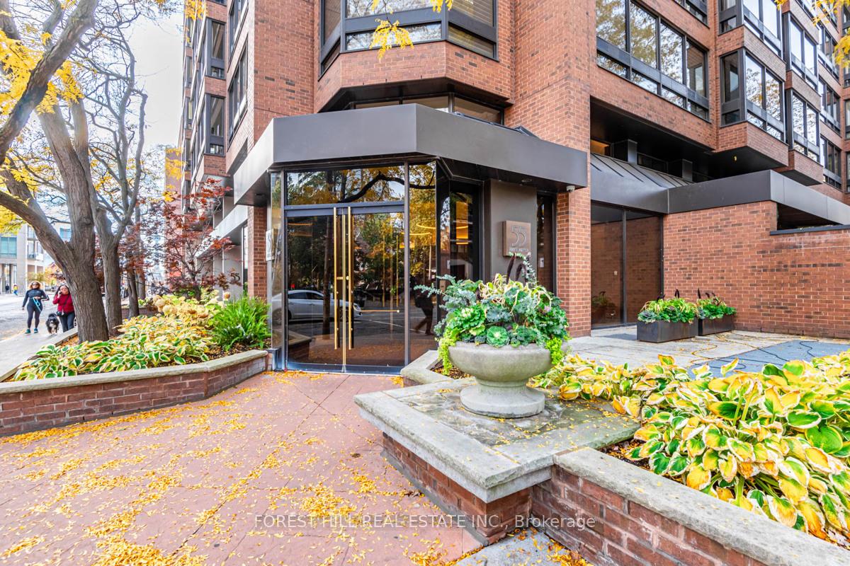 55 Prince Arthur Avenue 901, Toronto C02 Unit: 901
