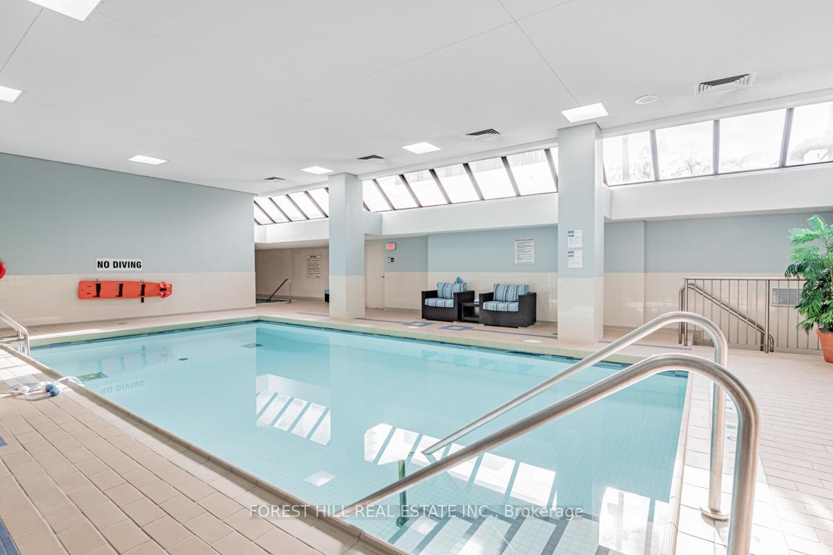 55 Prince Arthur Avenue 901, Toronto C02 Unit: 901