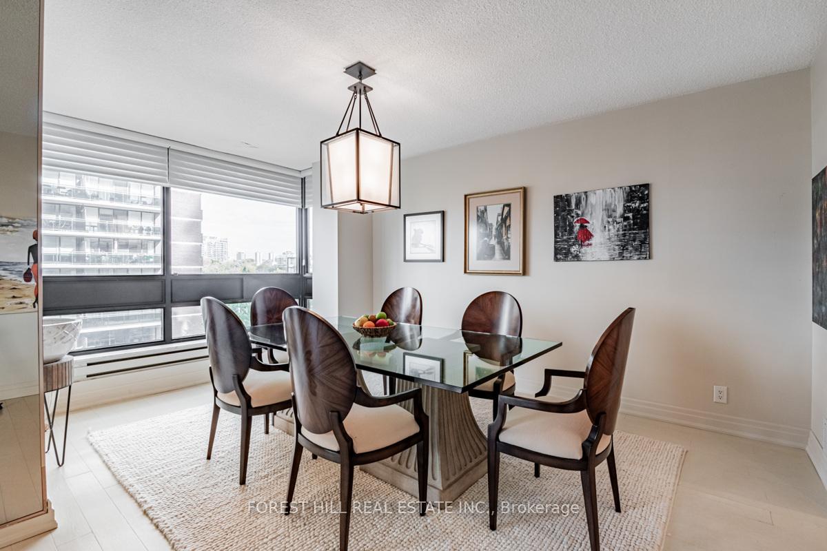 55 Prince Arthur Avenue 901, Toronto C02 Unit: 901