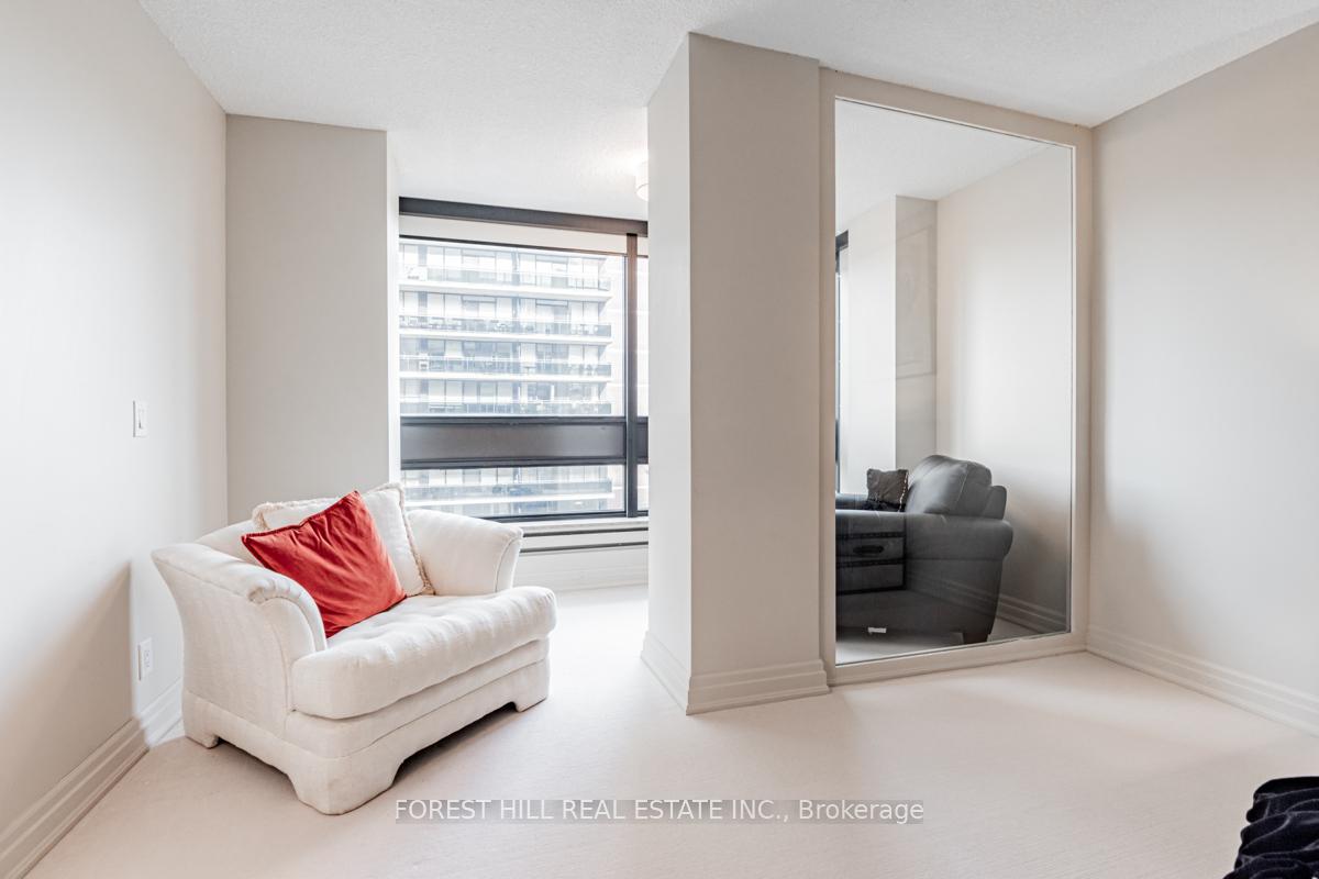 55 Prince Arthur Avenue 901, Toronto C02 Unit: 901